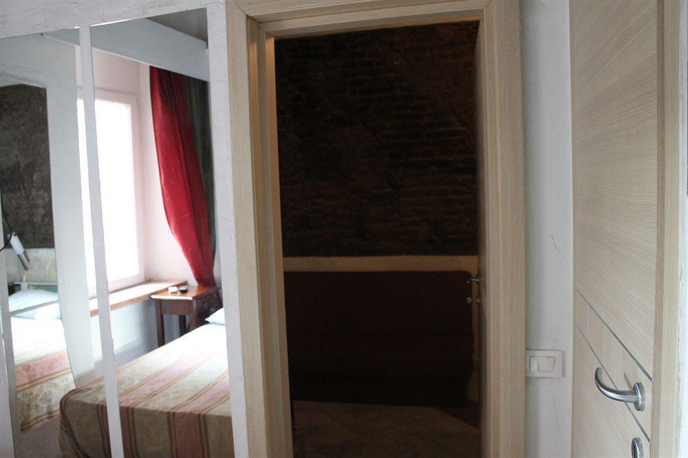 Mazzini 16 Downtown Hotel Pisa Exterior photo