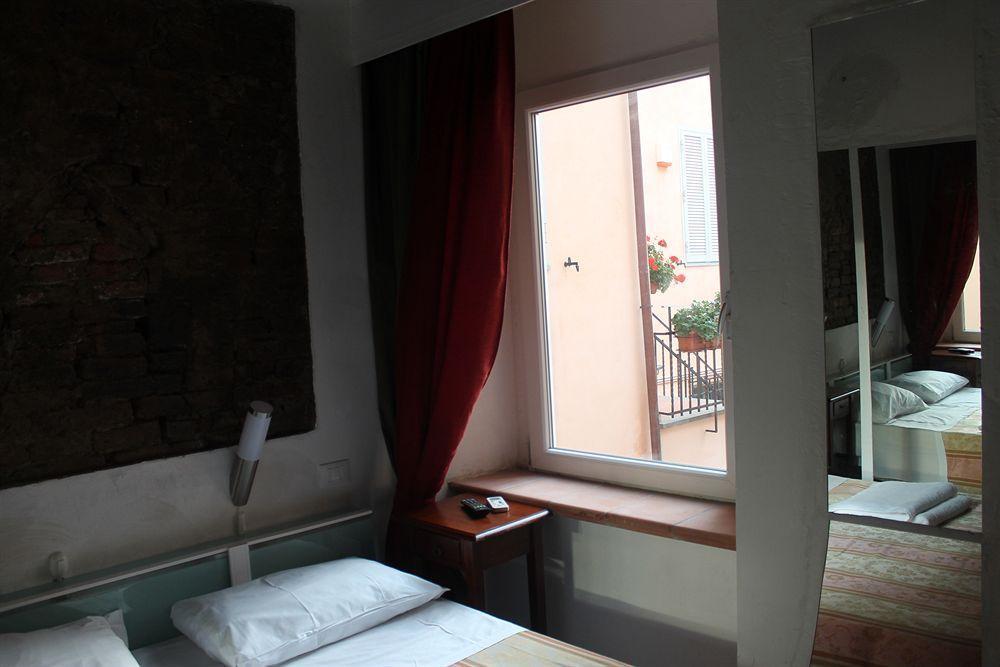 Mazzini 16 Downtown Hotel Pisa Exterior photo
